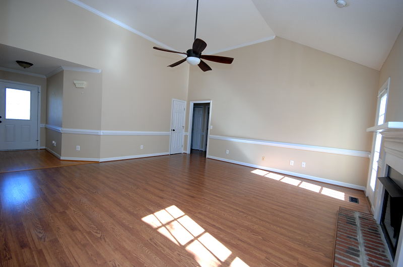 Goldsboro NC - Homes for Rent - 100 Suttons Run Goldsboro NC 27534 - Living Room