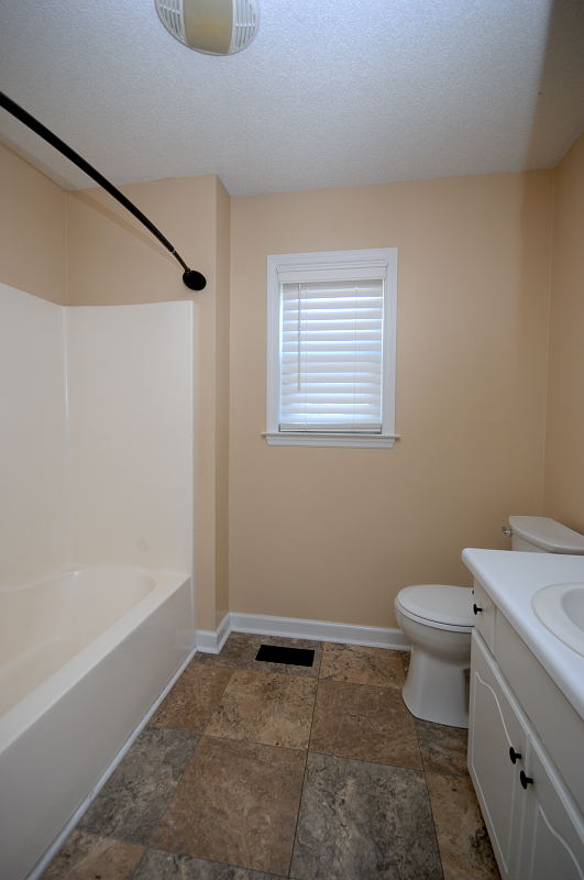 Goldsboro NC - Homes for Rent - 100 Suttons Run Goldsboro NC 27534 - Bathroom