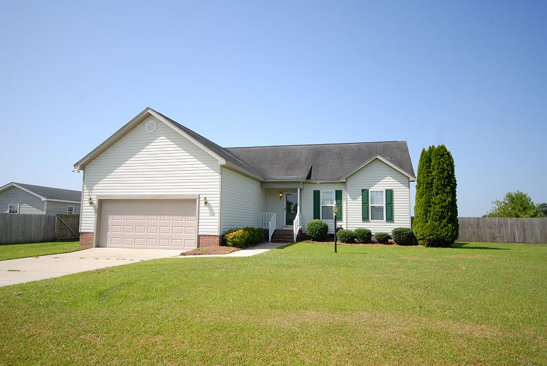 Goldsboro NC - Homes for Rent - House Outside Front - 102 Sunridge Lane Pikeville NC 27863
