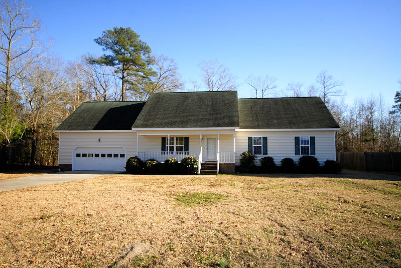 Goldsboro NC - Homes for Rent - 103 Bett Drive Goldsboro NC 27534 - Main Front House View
