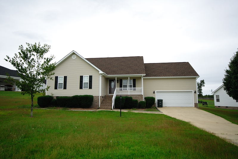Goldsboro NC - Homes for Rent - 103 Starcrest Drive Pikeville NC 27863 - Main House View