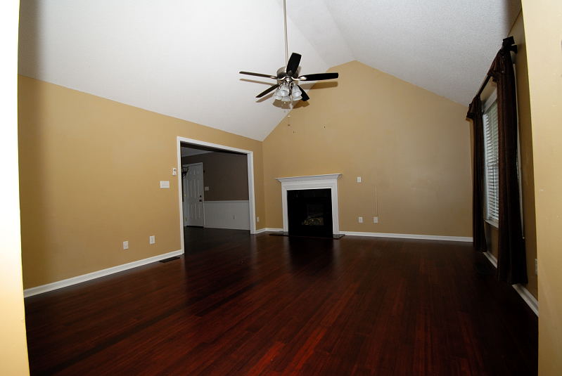 Goldsboro NC - Homes for Rent - 103 Starcrest Drive Pikeville NC 27863 - Family Room