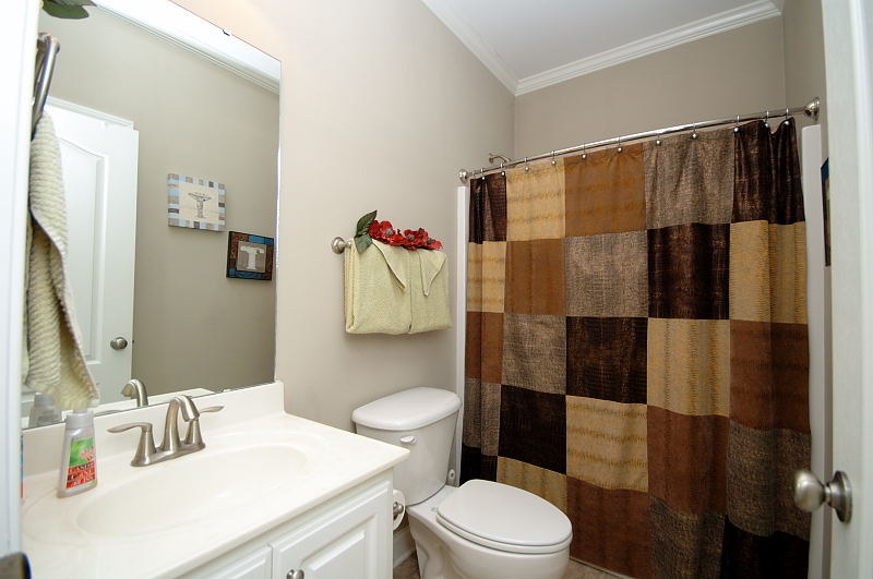 Goldsboro NC - Homes for Rent - Bathroom - 104 Bluecrest Lane Goldsboro, NC 27534