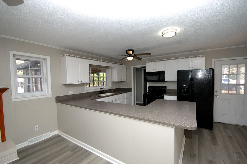 Goldsboro NC - Homes for Rent - 105 Mimosa Park Drive Goldsboro NC 27534 - Kitchen