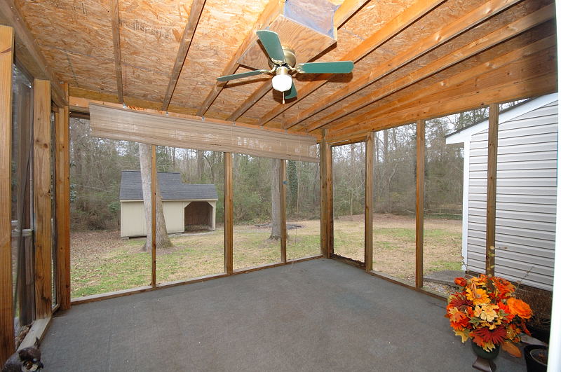 Goldsboro NC - Homes for Rent - 107 Sparrow Court Pikeville NC 27863 - Screened Porch