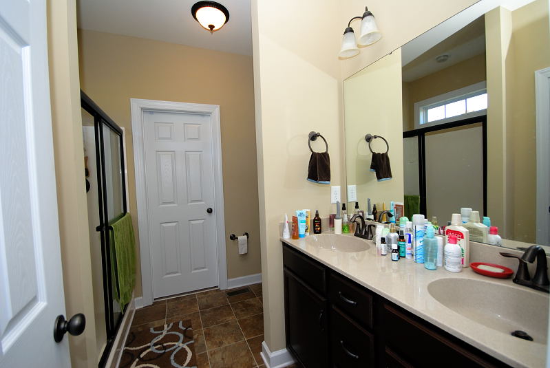 Goldsboro NC - Homes for Rent - 1125 Braswell Road Goldsboro NC 27530 - Master Bathroom
