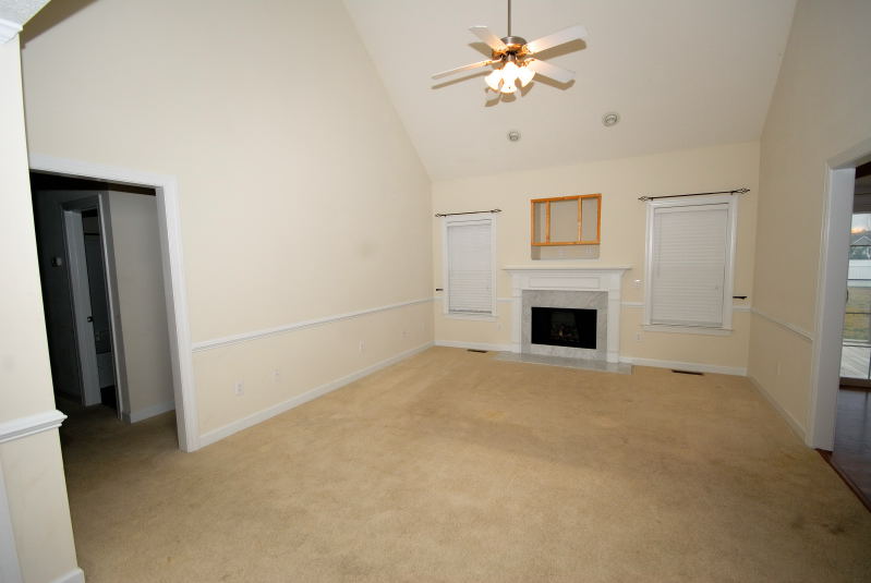 Goldsboro NC - Homes for Rent - Living Room - 120 Willowbrook Dr. Pikeville NC 27863