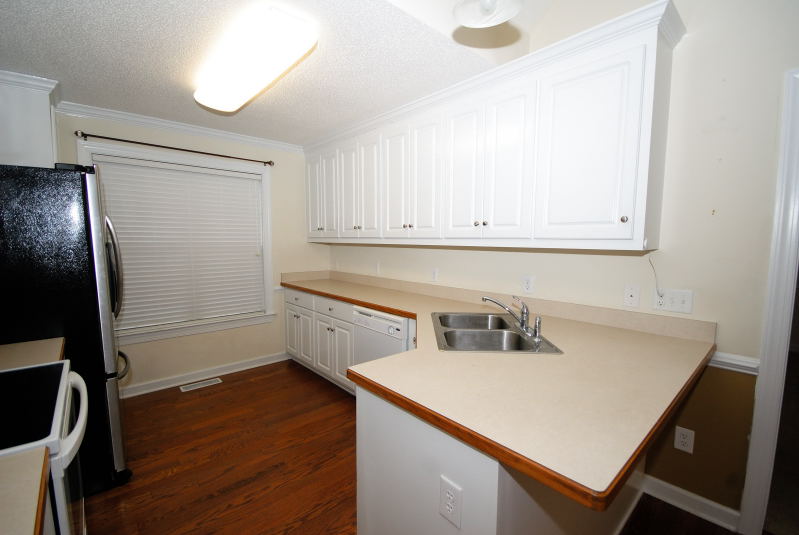 Goldsboro NC - Homes for Rent - Breakfast Room - 120 Willowbrook Dr. Pikeville NC 27863