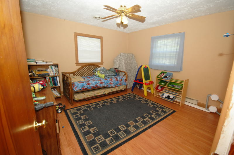 Goldsboro NC - Homes for Rent - Master Bedroom 2 - 137 Oak Heights Dr. Goldsboro NC 27530