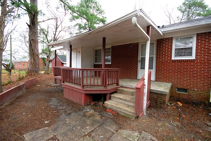Goldsboro NC - Homes for Rent - 1402 Adams Street Goldsboro NC 27530 - Back Porch