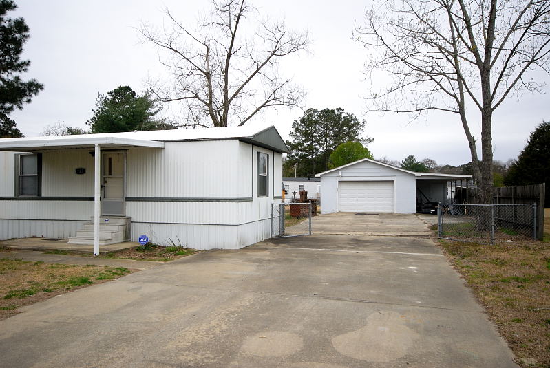 Goldsboro NC - Homes for Rent - 145 Black Jack Church Road Goldsboro NC 27530 - Garage