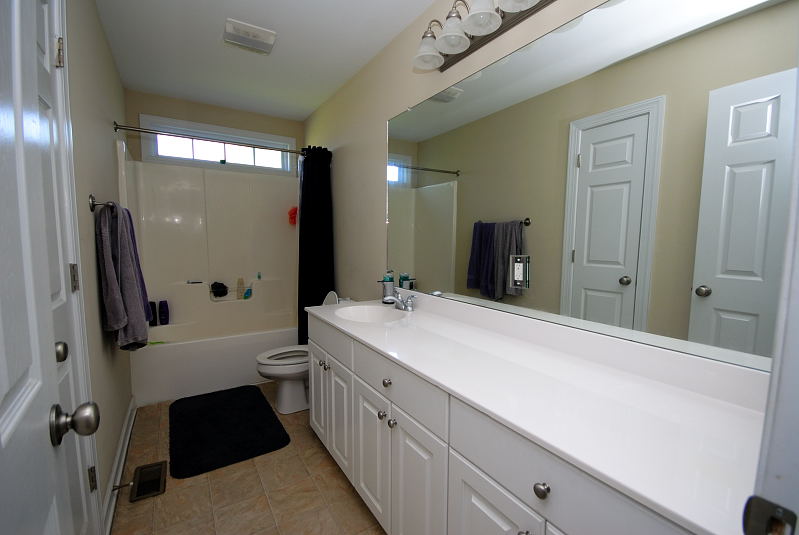 Goldsboro NC - Homes for Rent - Bathroom - 1470 Dollard Town Road Goldsboro NC 27534
