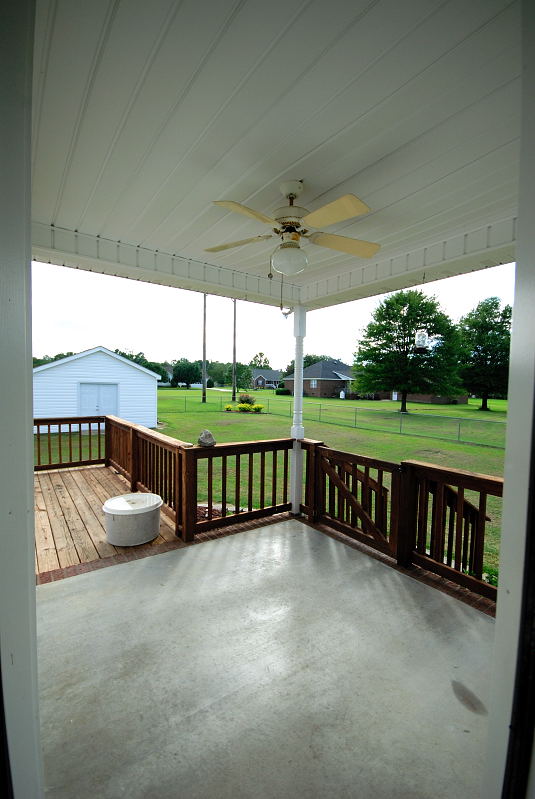 Goldsboro NC - Homes for Rent - 203 Summer Wind Drive Goldsboro NC 27530 - Back Porch