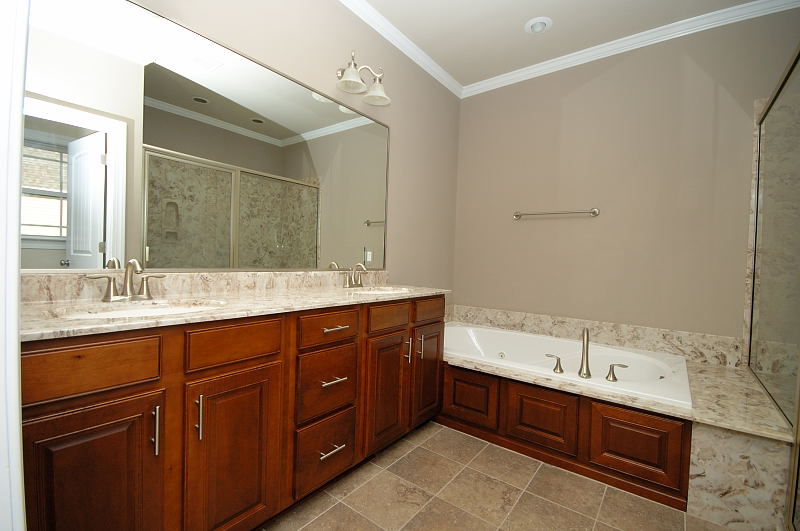 Goldsboro NC - Homes for Rent - Master Bathroom - 236 Clemens Drive Pikeville, NC 27863