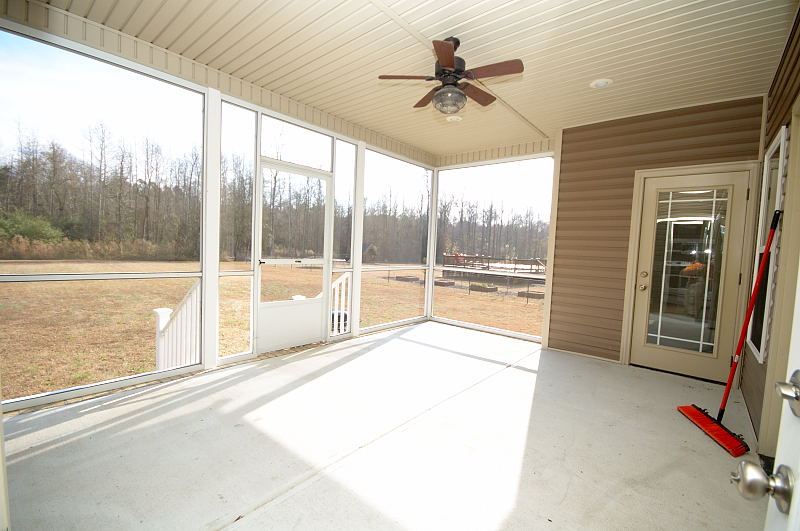 Goldsboro NC - Homes for Rent - Screened Porch - 236 Clemens Drive Pikeville, NC 27863