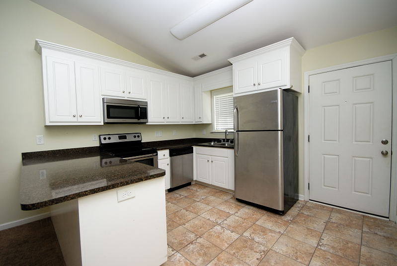 Goldsboro NC - Homes for Rent - 306 West Main Street Pikeville NC 27863 - Kitchen