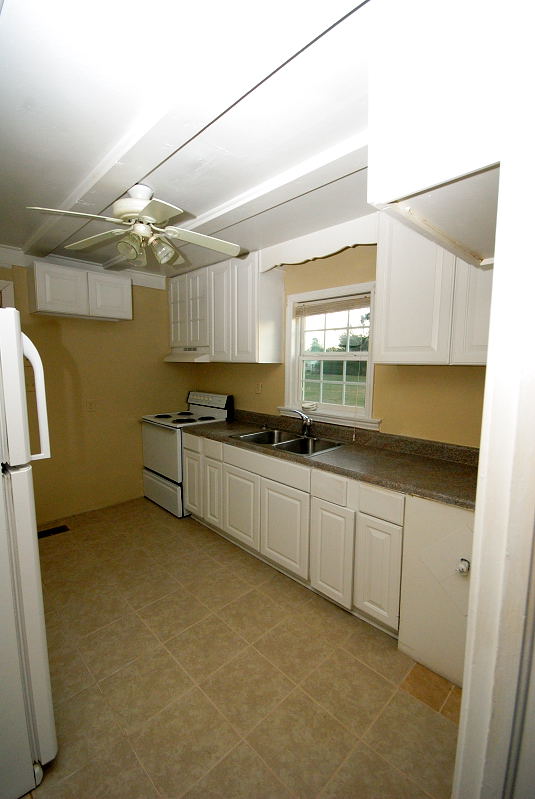 Goldsboro NC - Homes for Rent - 306 Whitfield Drive Goldsboro NC 27530 - Kitchen