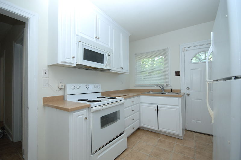 Goldsboro NC - Homes for Rent - 500 South Pineview Ave. Goldsboro NC 27530 - Kitchen