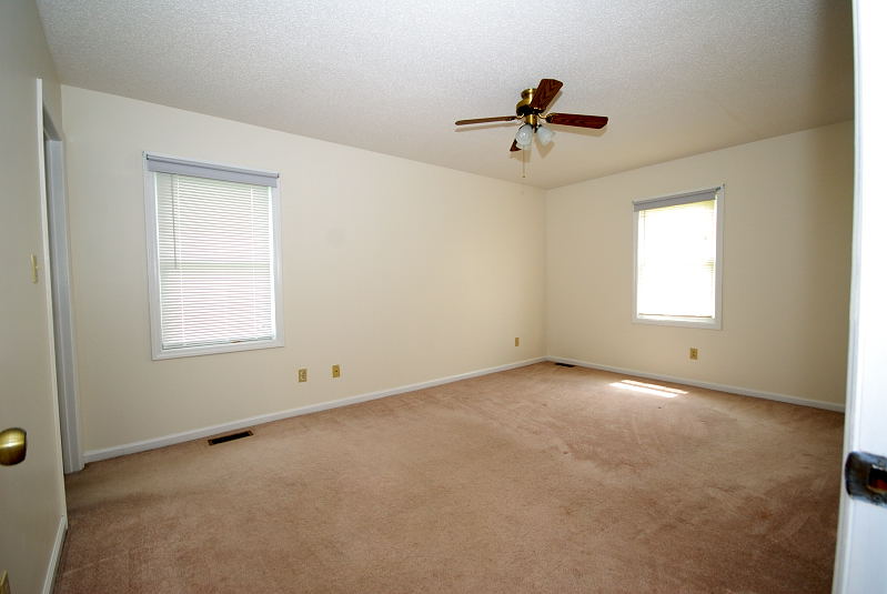 Goldsboro NC - Homes for Rent - Master Bedroom - 504 Patetown Rd. Goldsboro, NC 27530