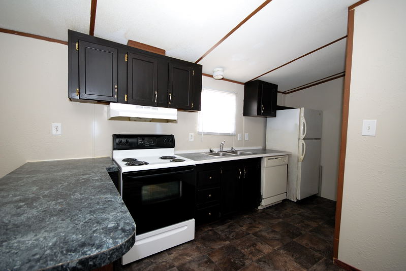 Goldsboro NC - Homes for Rent - 508 West New Hope Road Unit B1 Goldsboro NC 27534 - Kitchen