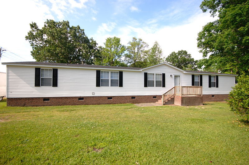 Homes for Rent - Goldsboro NC - 728 Country Club Rd. Mt. Olive NC 28365