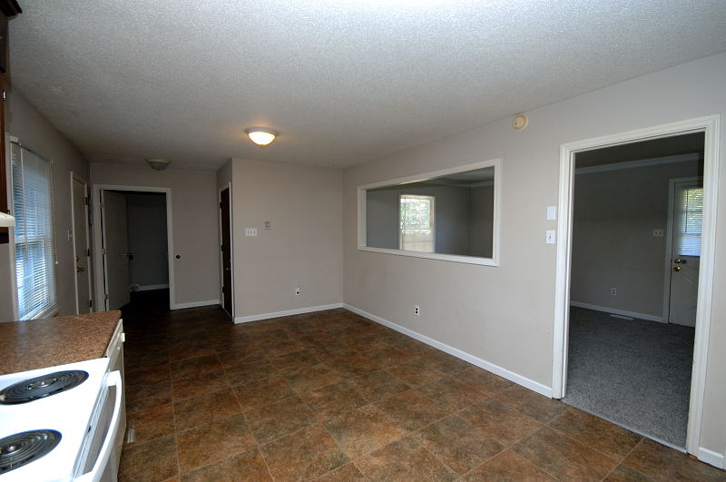 Goldsboro NC - Homes for Rent - 102 Moore Allen St. Dudley NC 28333 - Dining Area