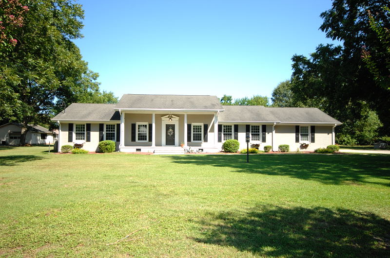 Homes for Rent - Goldsboro NC - 108 Woodrose Ave. Goldsboro NC27534