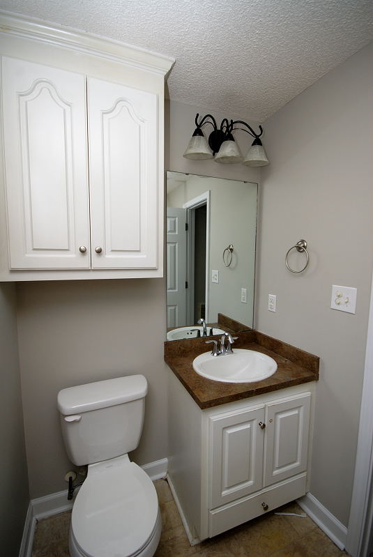 Goldsboro NC - Homes for Rent - 1228 Atlantic Avenue Goldsboro NC 27530 - Bathroom