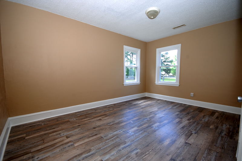 Goldsboro NC - Homes for Rent - 204 South Spence Ave Goldsboro NC 27534 - Bedroom
