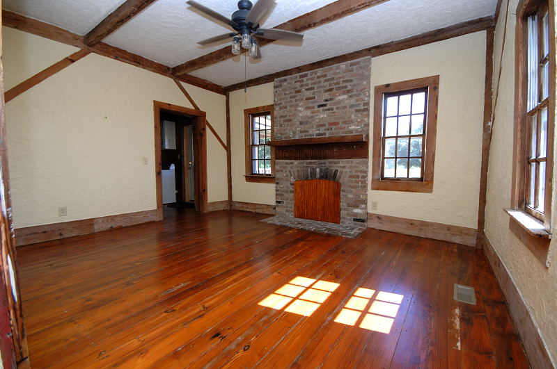 Goldsboro NC - Homes for Rent - 375 Exum Pond Rd. Snow Hill NC 28580 - Den